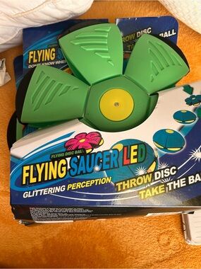 LED Flying Saucer Throw Disc - Green